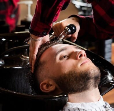 Look’s Men Salon – Top Barbershop Near Me in Qatar